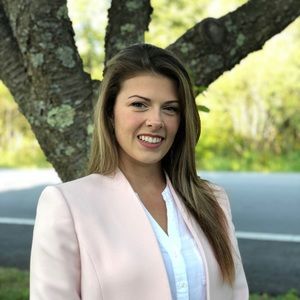 Meet your Posher, Hillary